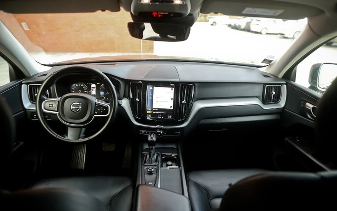 Volvo XC 60 cena 97500 przebieg: 217800, rok produkcji 2018 z Mieroszów małe 781